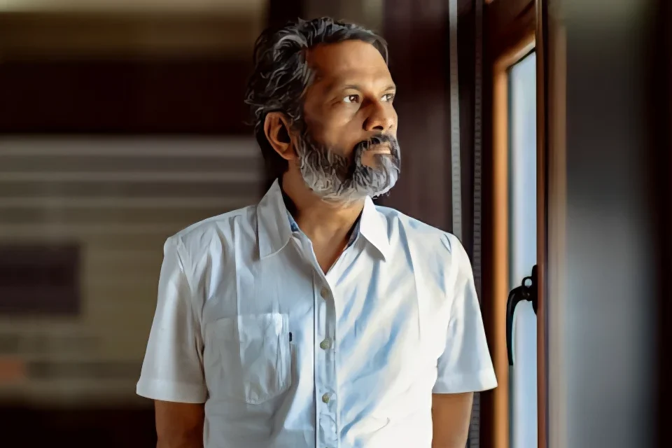 Zoho Arattai The 20 Year Tech Journey Behind India's Swadeshi Messaging App 2 1000247880 edited